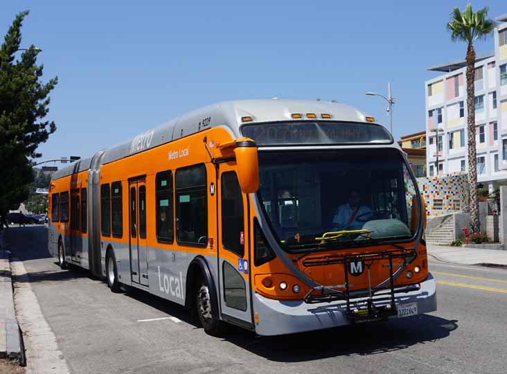 LA Metro NABI 60-BRT 9229